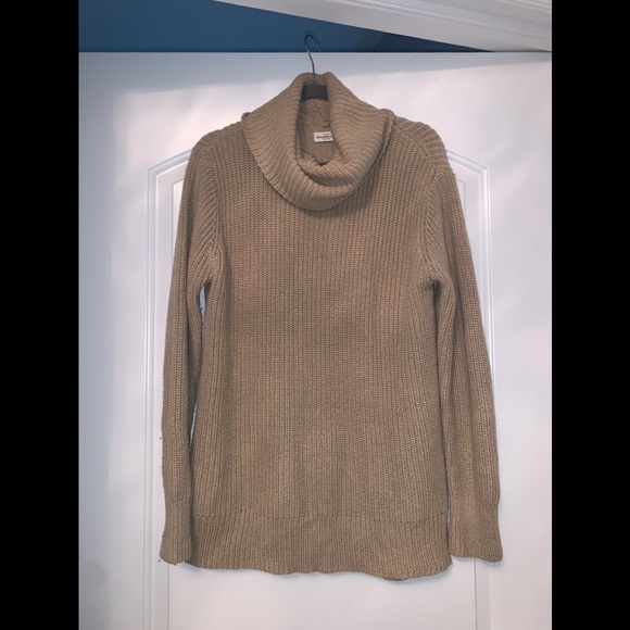 Abercrombie & Fitch Sweaters - Abercrombie Cowl neck sweater